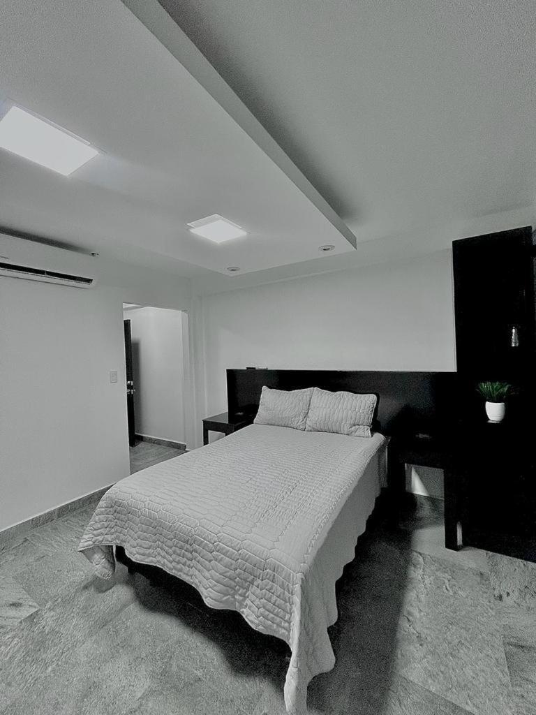 Hotel And Suites Кананеа Экстерьер фото